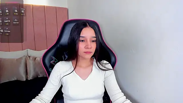 hanna jhonnes online show from October 2, 2025, 12:34 pm
