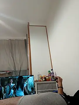 Mikaaa97 online show from November 6, 2025, 1:06 am