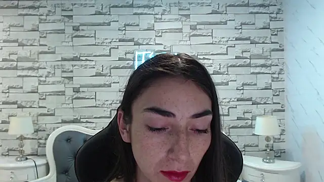 Maily a  online show from October 11, 2025, 3:06 am