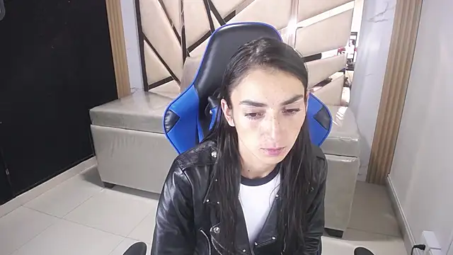 Maily a  online show from October 31, 2025, 3:07 am