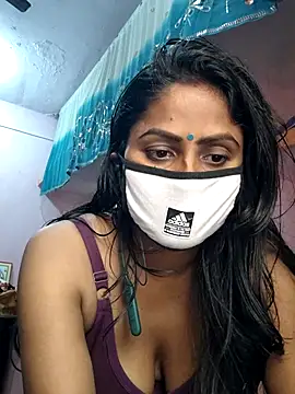 Jasmine Januja online show from October 17, 2025, 2:48 am