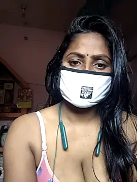 Jasmine Januja online show from December 5, 2025, 6:33 am