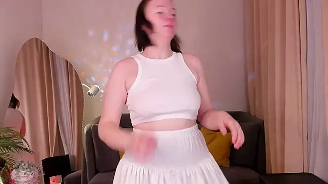 Sophi X online show from October 22, 2025, 2:06 pm