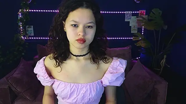 Snapshot of moco_choco chatting on February 6, 2026, 1:21 am moco choco online show from February 6, 2026, 1:21 am