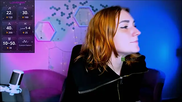 casey meow  online show from November 10, 2025, 9:52 am