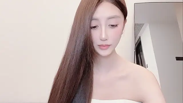 Melody-11 online show from April 15, 2026, 11:05 pm