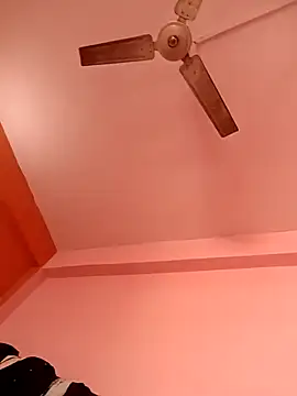 Hott locky online show from October 12, 2025, 8:46 am