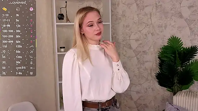 Snapshot of MarniOrdway chatting on October 7, 2025, 5:21 pm MarniOrdway online show from October 7, 2025, 5:21 pm