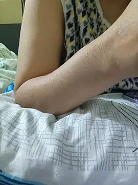 Snapshot of Feel_the_Fun chatting on November 20, 2025, 3:23 pm Feel the Fun online show from November 20, 2025, 3:23 pm