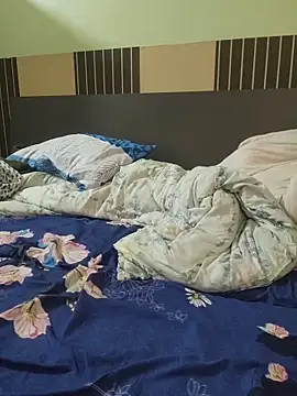 Snapshot of Feel_the_Fun chatting on November 22, 2025, 4:00 am Feel the Fun online show from November 22, 2025, 4:00 am