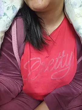 Snapshot of Feel_the_Fun chatting on December 18, 2025, 10:54 am Feel the Fun online show from December 18, 2025, 10:54 am