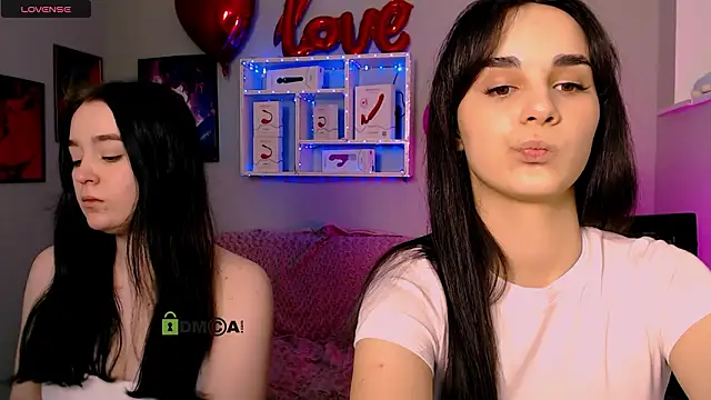 Snapshot of ariana_ross7 chatting on February 18, 2026, 8:27 pm ariana ross7 online show from February 18, 2026, 8:27 pm