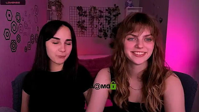 ariana ross7 online show from June 6, 2026, 7:40 pm