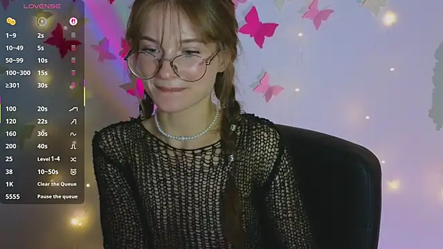 Snapshot of Katyaa_Lover chatting on October 19, 2025, 3:34 pm Katyaa Lover online show from October 19, 2025, 3:34 pm