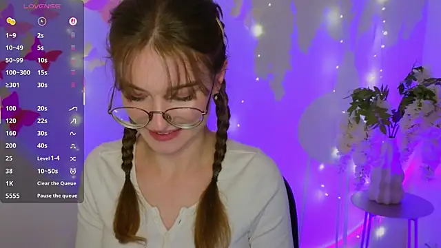 Snapshot of Katyaa_Lover chatting on November 3, 2025, 5:03 pm Katyaa Lover online show from November 3, 2025, 5:03 pm