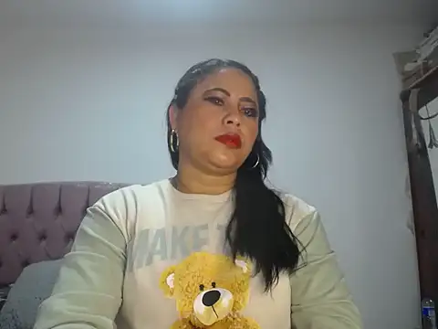 Snapshot of PamelaMartin chatting on September 17, 2025, 2:30 pm PamelaMartin online show from September 17, 2025, 2:30 pm