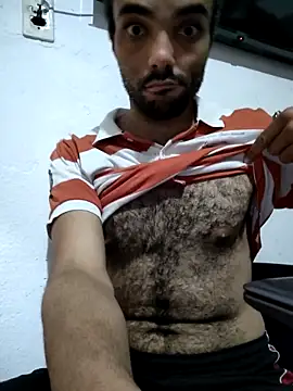 Snapshot of IcedTaboo chatting on November 6, 2025, 10:32 pm IcedTaboo online show from November 6, 2025, 10:32 pm