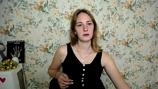 Snapshot of Milana_Cutie_ chatting on September 25, 2025, 5:55 am Milana Cutie online show from September 25, 2025, 5:55 am