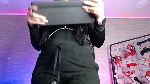 Snapshot of Daphnee-x chatting on January 17, 2026, 11:59 am Daphnee-x online show from January 17, 2026, 11:59 am