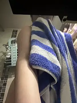 Snapshot of Daphnee-x chatting on March 16, 2026, 10:08 am Daphnee-x online show from March 16, 2026, 10:08 am