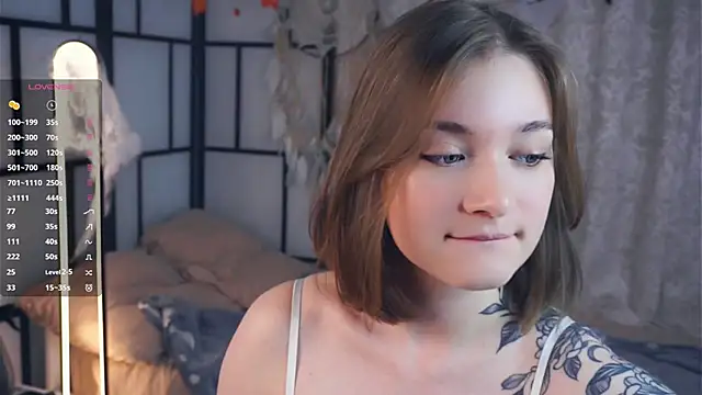 Snapshot of JinnySitts chatting on November 8, 2025, 8:51 pm JinnySitts online show from November 8, 2025, 8:51 pm