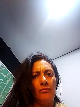 dulcefanny online show from April 25, 2026, 9:56 am