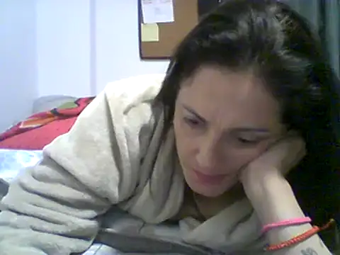 dulcefanny online show from May 12, 2026, 1:47 am