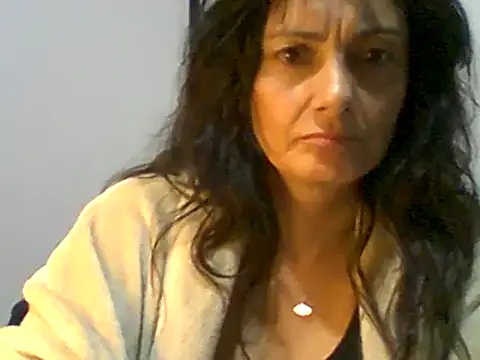 dulcefanny online show from May 30, 2026, 3:47 am