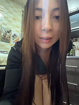 Karlee Grey1 online show from April 5, 2026, 10:29 pm