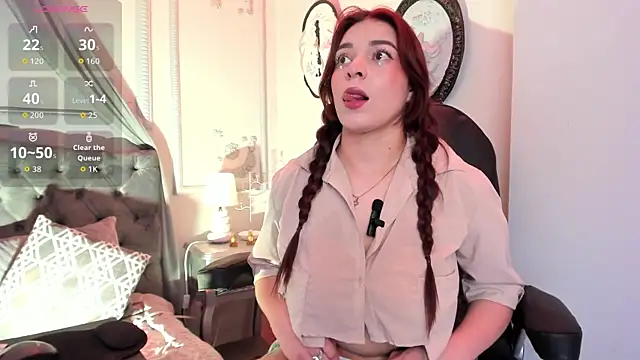 Snapshot of Jenniekim_18 chatting on September 25, 2025, 11:47 am Jenniekim 18 online show from September 25, 2025, 11:47 am