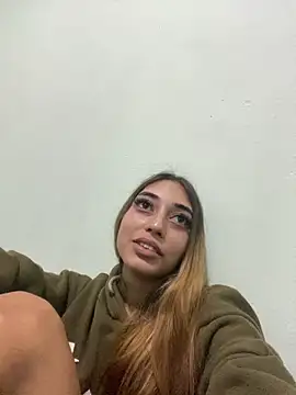 Snapshot of loirinhaaa chatting on November 21, 2025, 3:11 pm loirinhaaa online show from November 21, 2025, 3:11 pm