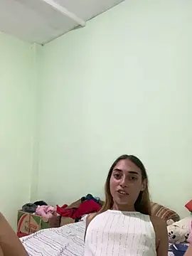 Snapshot of loirinhaaa chatting on December 19, 2025, 11:12 pm loirinhaaa online show from December 19, 2025, 11:12 pm