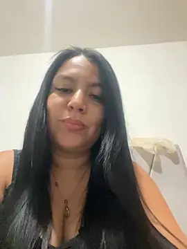 Snapshot of TessaCollinns chatting on October 1, 2025, 1:44 am TessaCollinns online show from October 1, 2025, 1:44 am