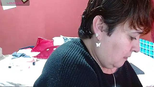 Snapshot of Sasharosee2 chatting on November 25, 2025, 1:33 pm Sasharosee2 online show from November 25, 2025, 1:33 pm