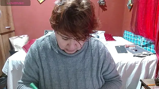 Snapshot of Sasharosee2 chatting on December 2, 2025, 1:17 pm Sasharosee2 online show from December 2, 2025, 1:17 pm