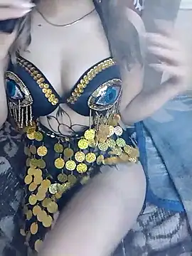 Snapshot of shahinaz-123 chatting on March 7, 2026, 10:12 am shahinaz-123 online show from March 7, 2026, 10:12 am