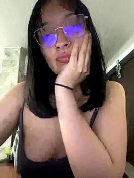 Snapshot of Scarlett_Millerw chatting on November 14, 2025, 2:27 pm Scarlett Millerw online show from November 14, 2025, 2:27 pm