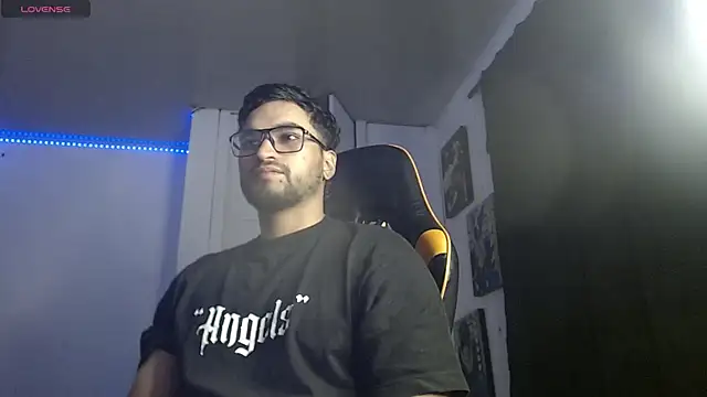 Snapshot of Chrys_harris77 chatting on November 26, 2025, 1:50 am Chrys harris77 online show from November 26, 2025, 1:50 am