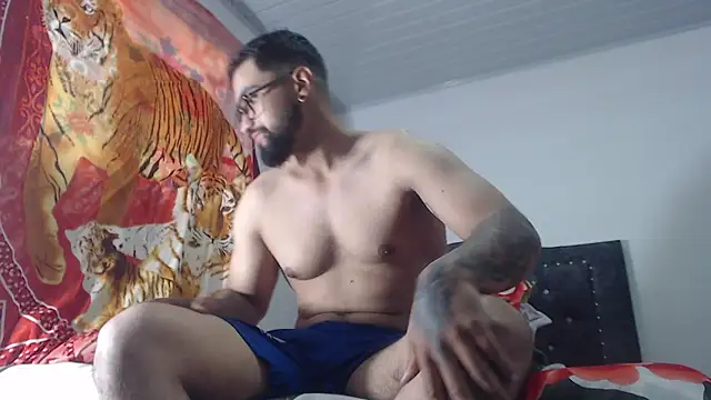 Chrys harris77 online show from February 17, 2026, 9:32 pm