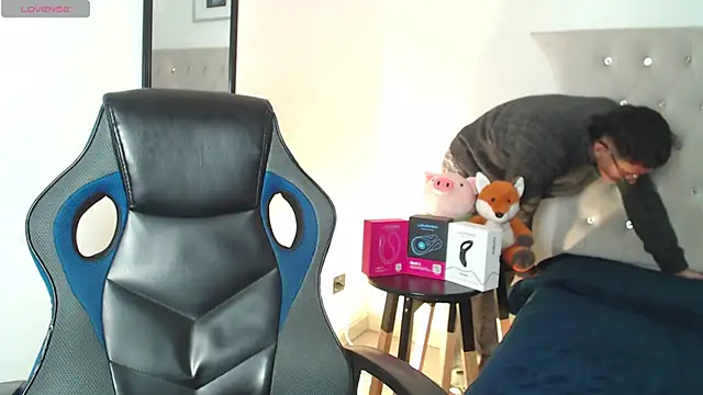 SalvadorFit online show from November 24, 2025, 8:41 pm