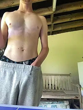 Snapshot of Randy9222 chatting on July 8, 2026, 1:15 pm Randy9222 online show from July 8, 2026, 1:15 pm