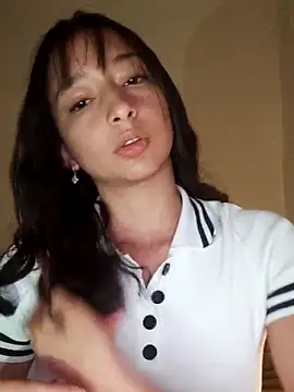 Snapshot of Vale_stone_ chatting on February 6, 2026, 3:44 am Vale stone online show from February 6, 2026, 3:44 am
