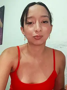 Snapshot of Vale_stone_ chatting on April 5, 2026, 10:51 pm Vale stone online show from April 5, 2026, 10:51 pm