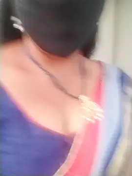 Snapshot of Mahaitha chatting on October 18, 2025, 12:17 pm Mahaitha online show from October 18, 2025, 12:17 pm
