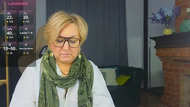 Marta Wils online show from November 12, 2025, 3:07 am