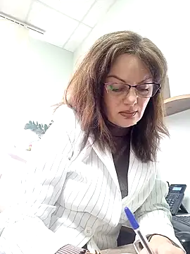 Snapshot of ValeriaLove43211 chatting on November 12, 2025, 12:16 pm ValeriaLove43211 online show from November 12, 2025, 12:16 pm