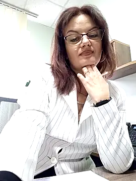 Snapshot of ValeriaLove43211 chatting on November 20, 2025, 9:31 am ValeriaLove43211 online show from November 20, 2025, 9:31 am