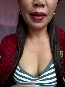 Milky-milk online show from December 13, 2025, 11:43 pm