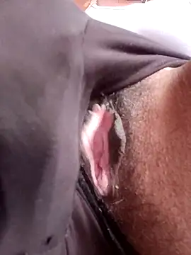 Snapshot of sweet_simmi chatting on November 18, 2025, 8:52 am sweet simmi online show from November 18, 2025, 8:52 am