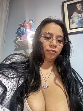 Snapshot of Rouus14 chatting on November 14, 2025, 8:46 am Rouus14 online show from November 14, 2025, 8:46 am